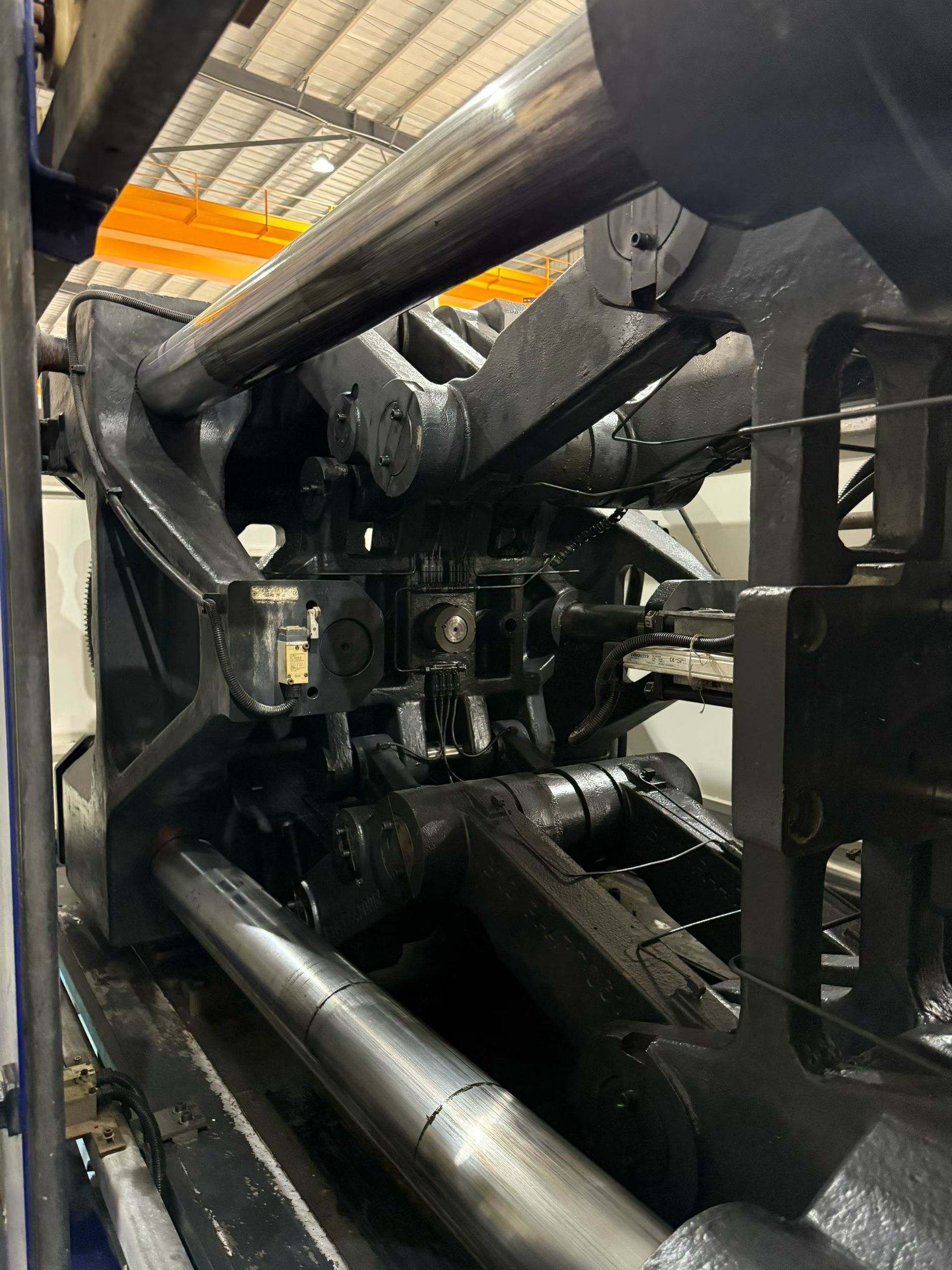 Used 470 Ton MA4700 II /2950 Injection Molding Machine | D‑Screw 90mm, 2142g PS Shot Weight