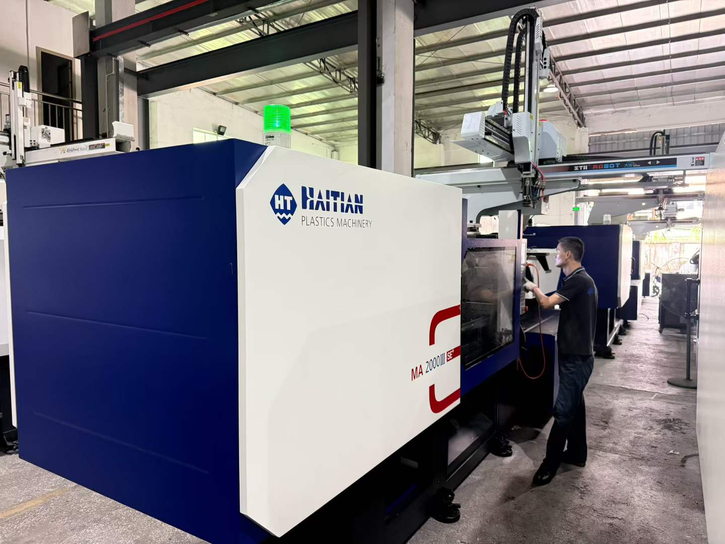 Used Haitian 200 Ton MA2000/1000SE+ Injection Molding Machine | A‑Screw 50mm, 452g PS Shot Weight
