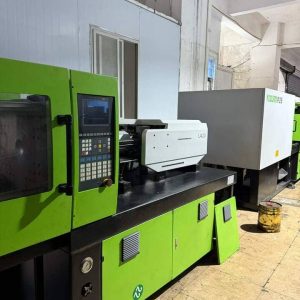 Quality Used Yizumi 120 Ton UN120SKIII Injection Molding Machine | B-Screw 43mm, 227g PS Shot