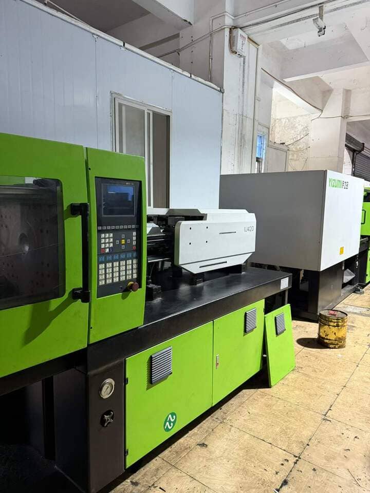 Quality Used Yizumi 120 Ton UN120SKIII Injection Molding Machine | B-Screw 43mm, 227g PS Shot