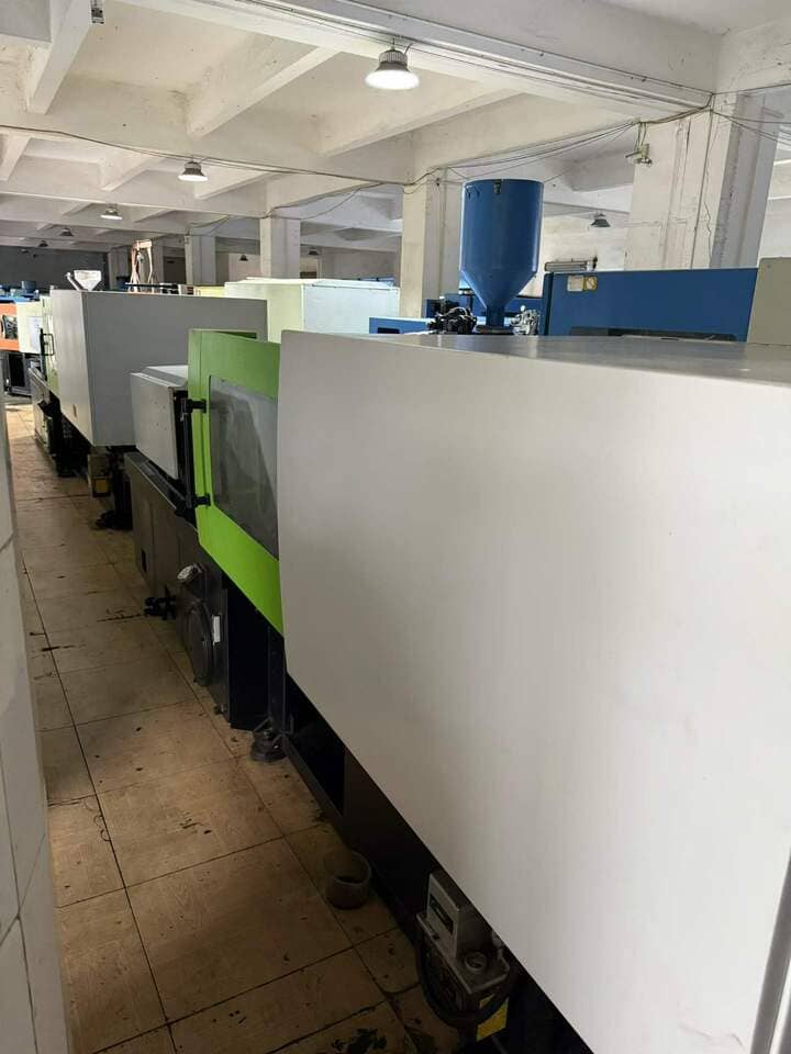 Quality Used Yizumi 120 Ton UN120SKIII Injection Molding Machine | B-Screw 43mm, 227g PS Shot