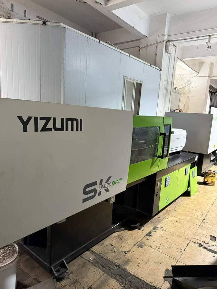 Quality Used Yizumi 120 Ton UN120SKIII Injection Molding Machine | B-Screw 43mm, 227g PS Shot