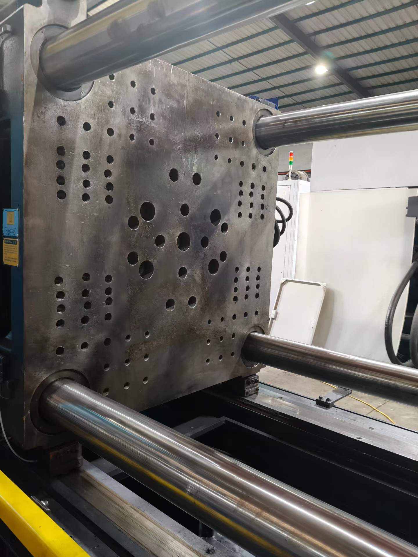 Used Haitian 380 Ton MA3800Ⅲ/2250 Injection Molding Machine | B‑Screw 70mm, 1128g PS Shot Weight