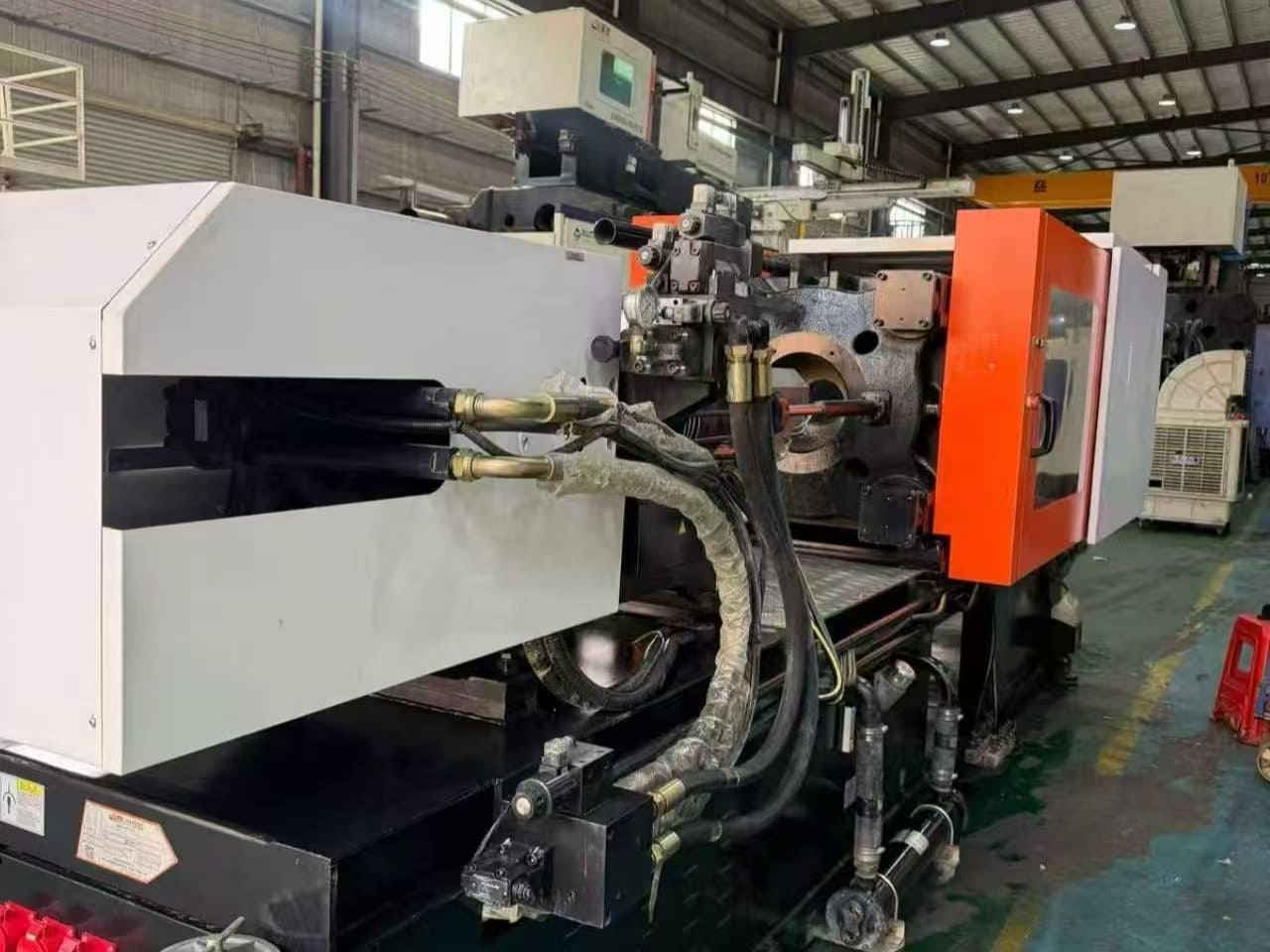 Used 260 Ton JM260-MK6e Injection Molding Machine | A/B/C-Screw 52/60/67mm, Max PS Shot Weight:962g