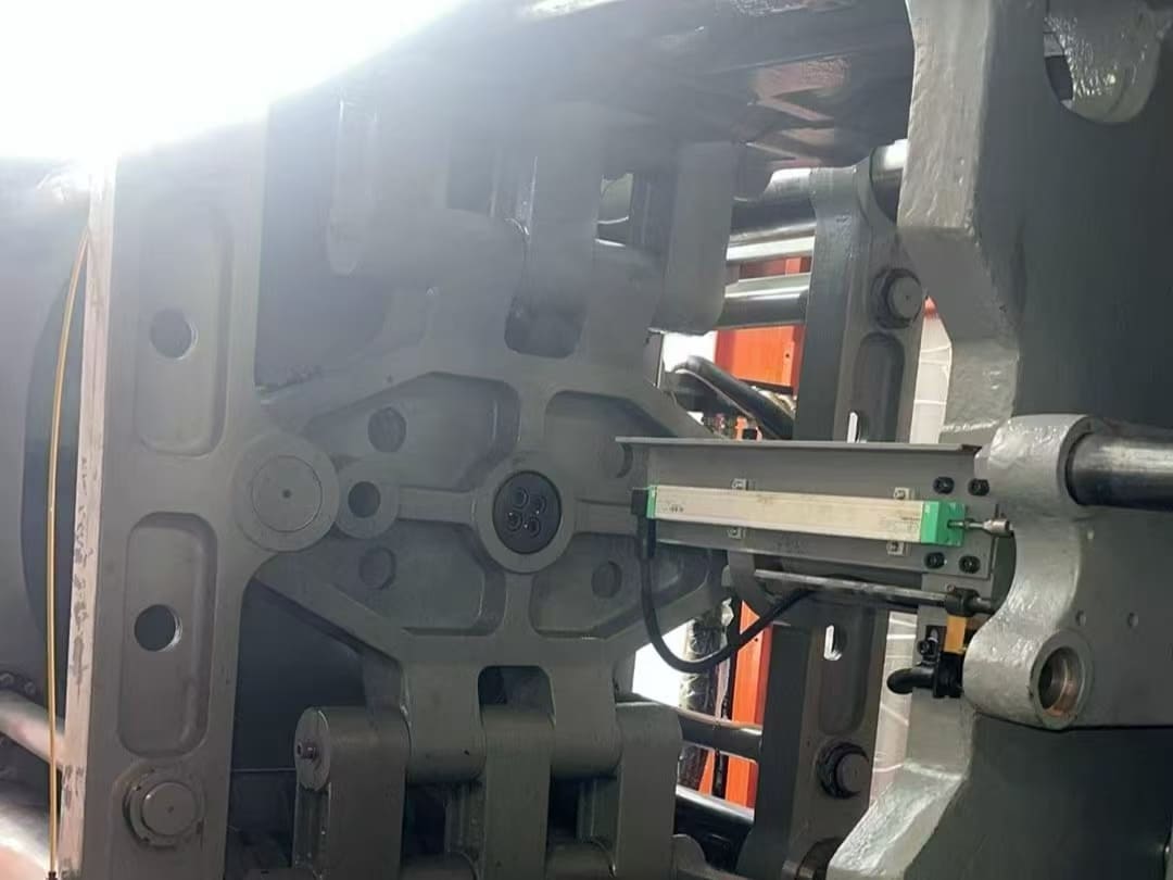 Used 800 Ton JM800-MK6 Injection Molding Machine | A/B/C-Screw 90/98/100mm, Max PS Shot Weight:4322g