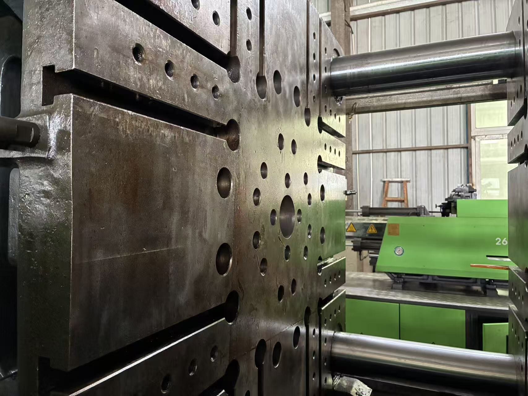Used 700 Ton MA7000II/5000 Injection Molding Machine | A/B/C/D-Screw 80/90/100/110mm, Max PS Shot Weight 3891g